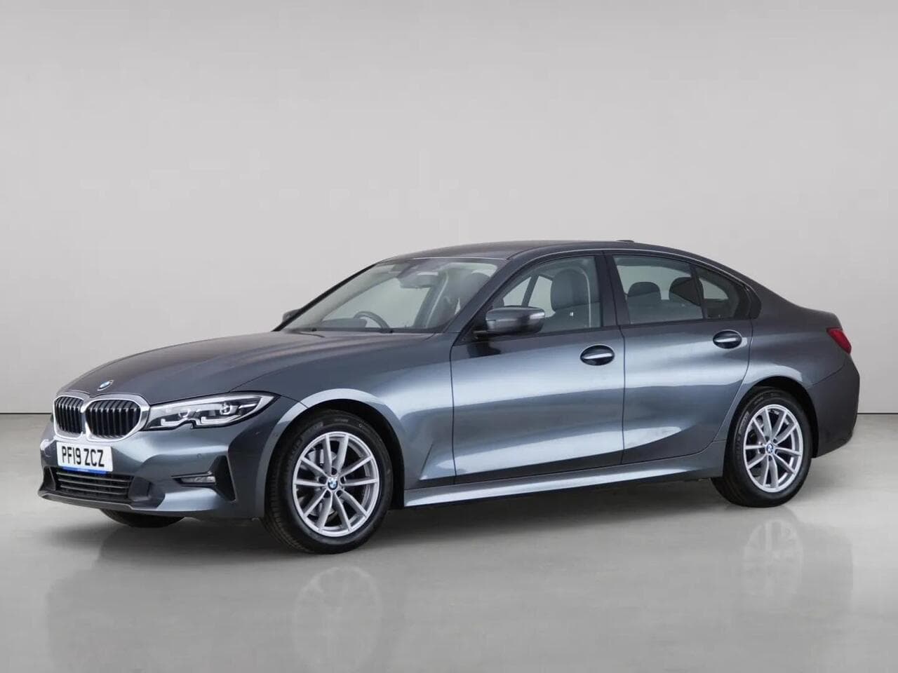 BMW 3 Series thumbnail Front Left