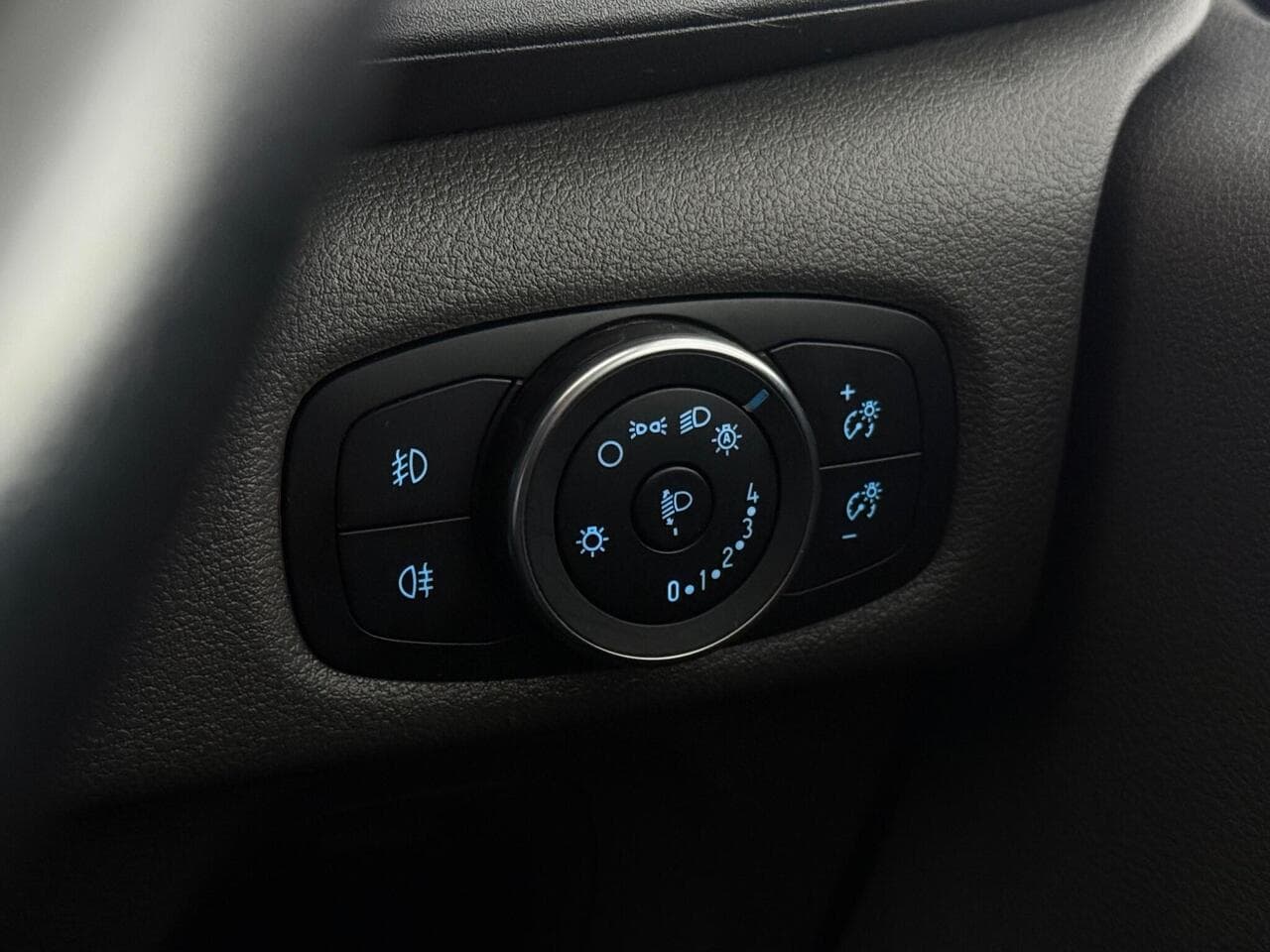 Ford Transit Custom thumbnail Misc Controls