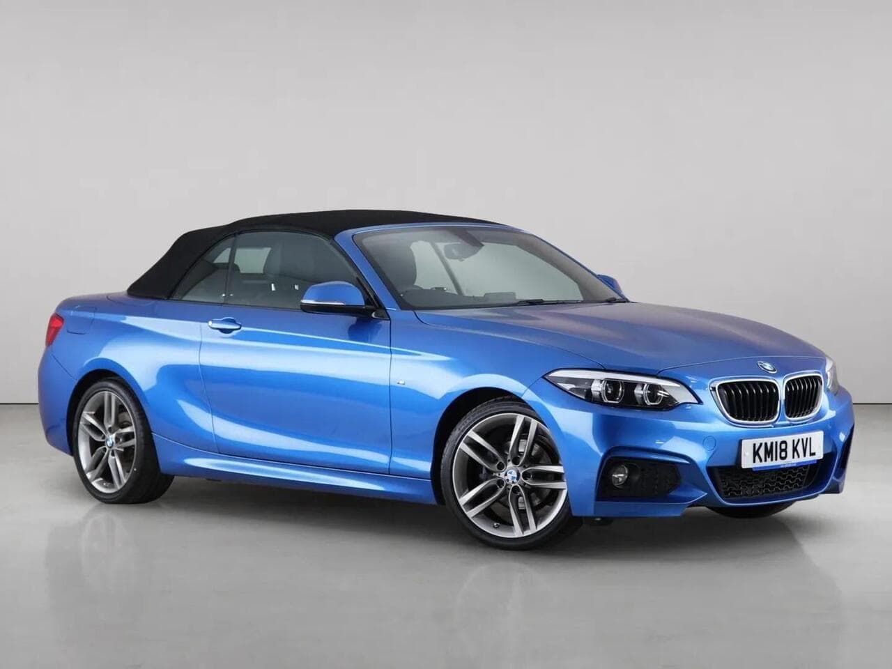 BMW 2 Series thumbnail Front Right