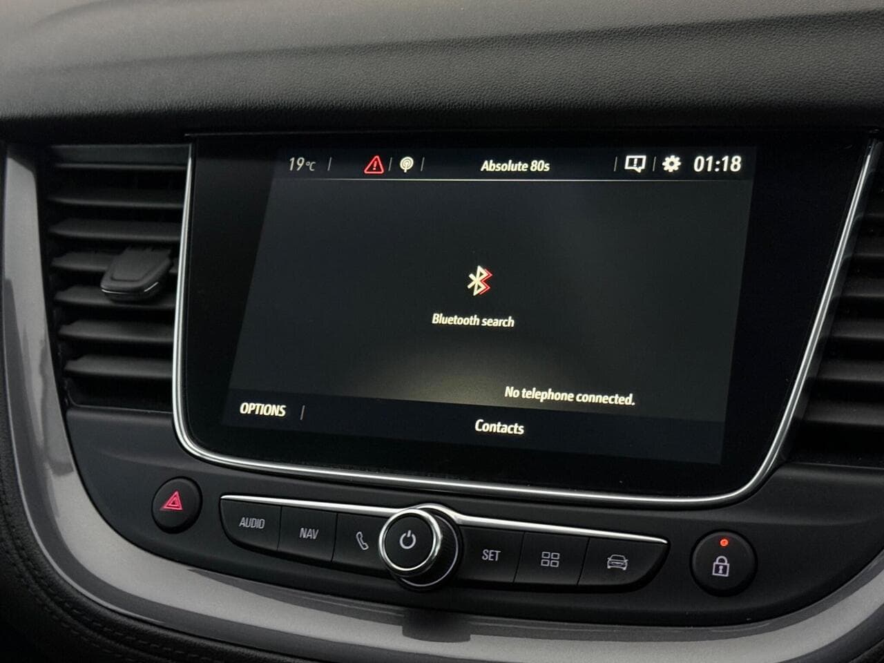 Vauxhall Grandland X thumbnail Infotainment System