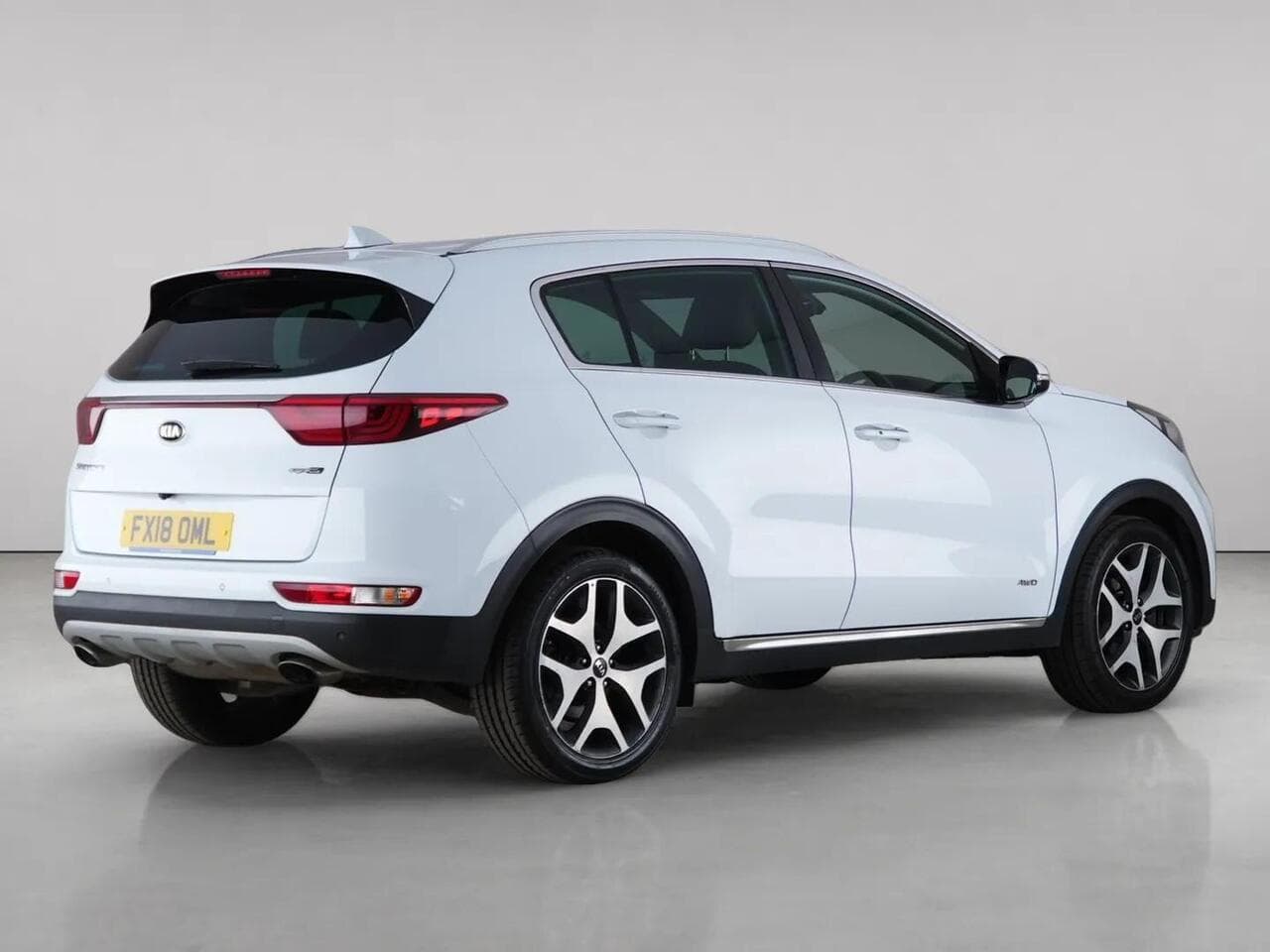 Kia Sportage thumbnail Rear Right