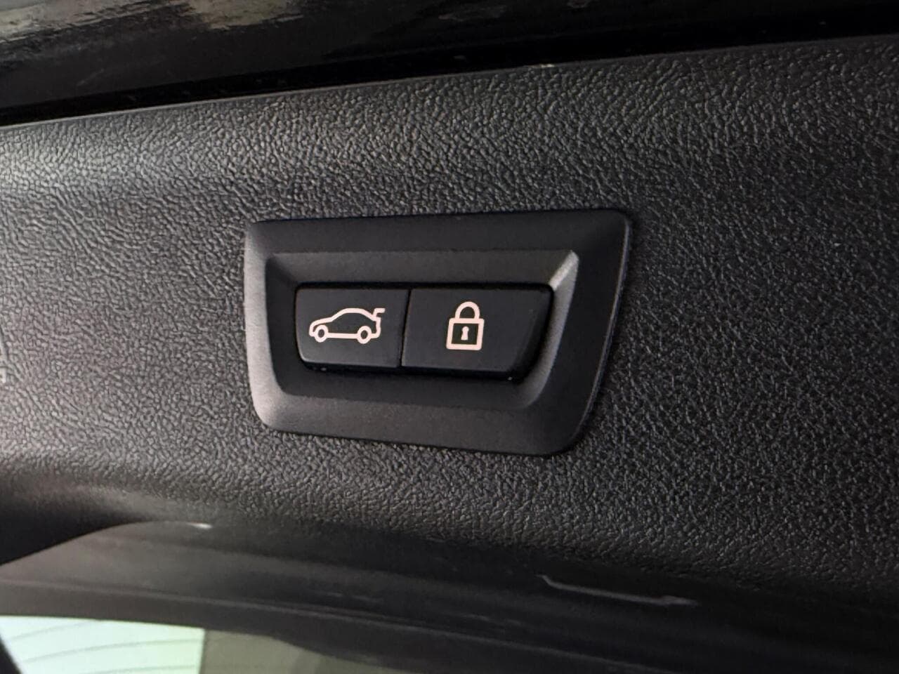 BMW 5 Series thumbnail Misc Controls