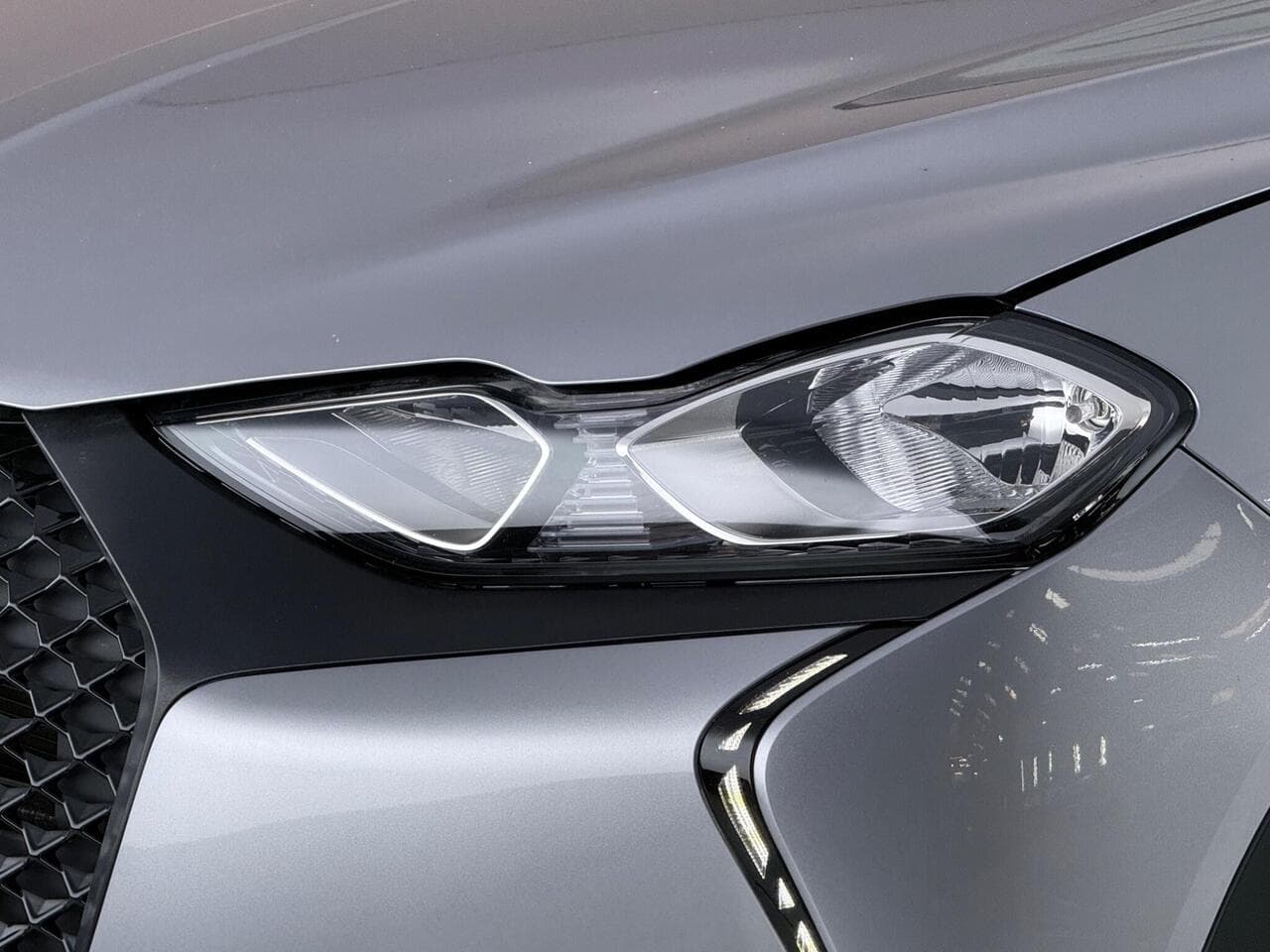 DS AUTOMOBILES DS 3 CROSSBACK thumbnail Lights Front