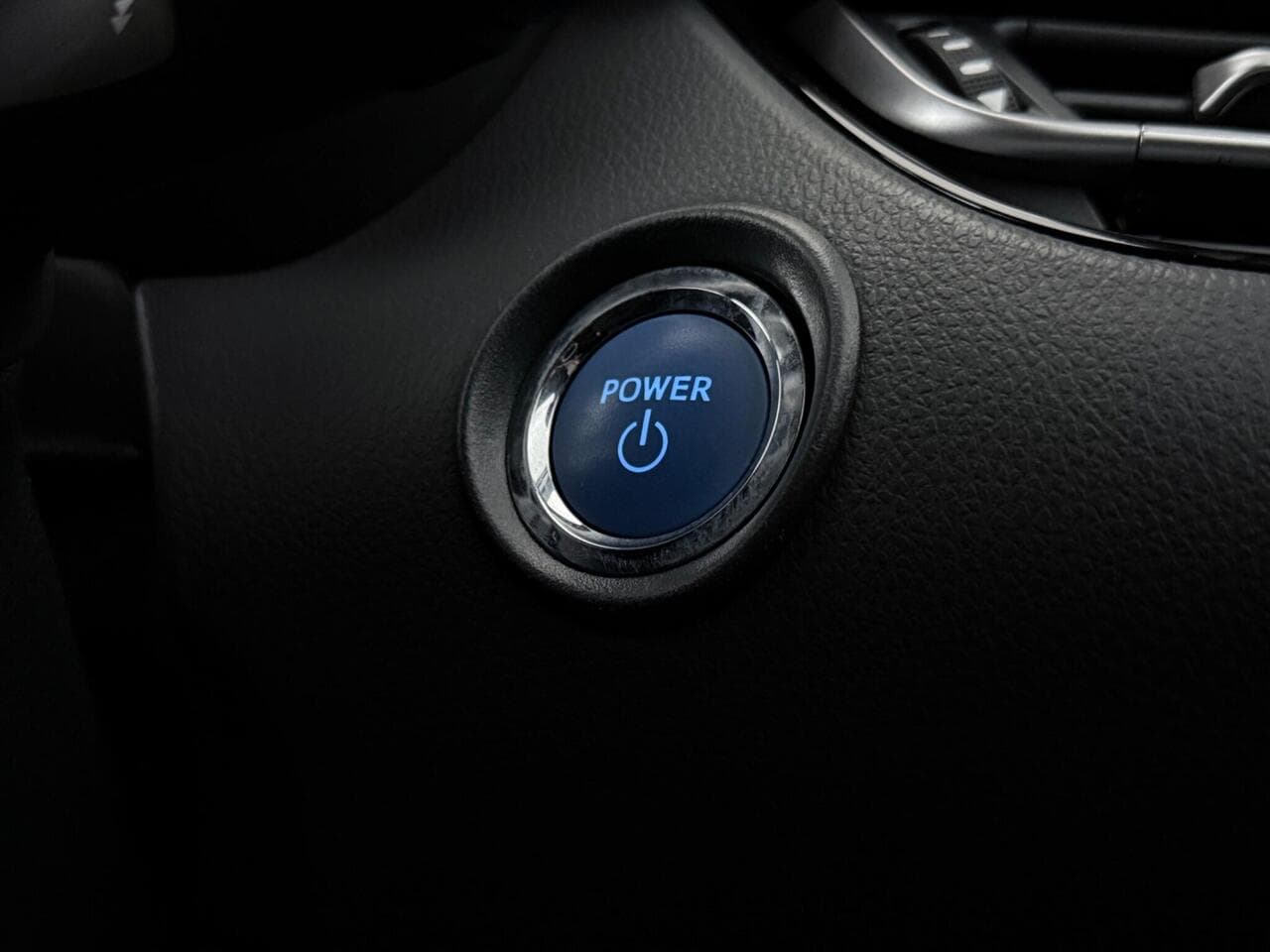 Toyota C-HR thumbnail Misc Controls