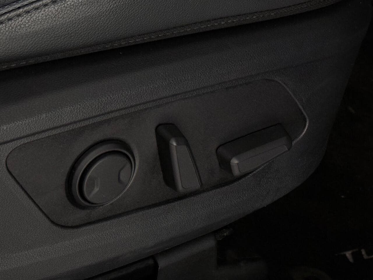 Hyundai TUCSON thumbnail Misc Controls