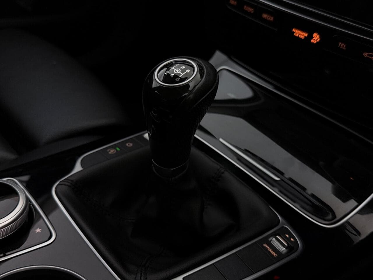 Mercedes-Benz C Class thumbnail Interior Front
