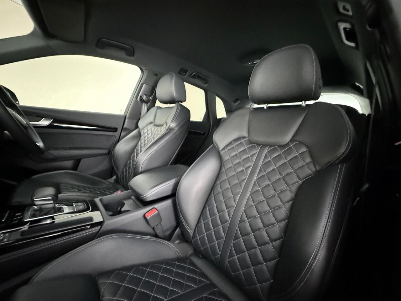 Audi Q5 thumbnail Seat Front Passenger