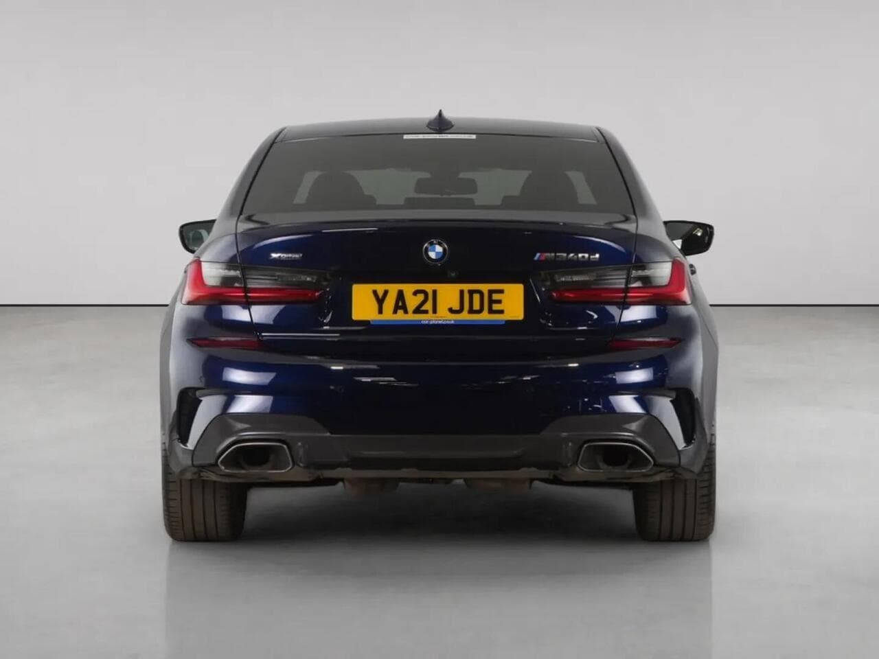 BMW 3 Series thumbnail Rear