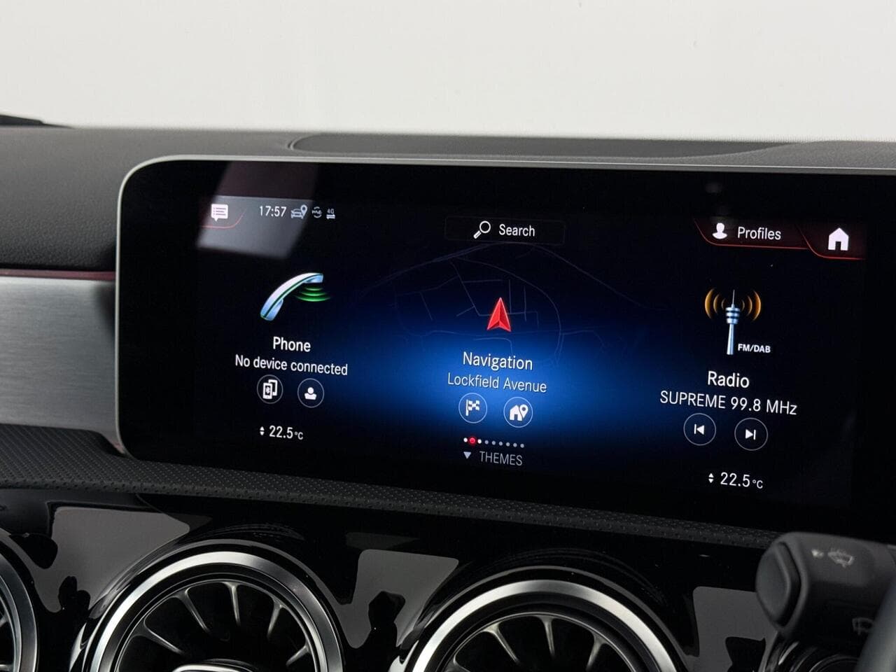 Mercedes-Benz A Class thumbnail Infotainment System