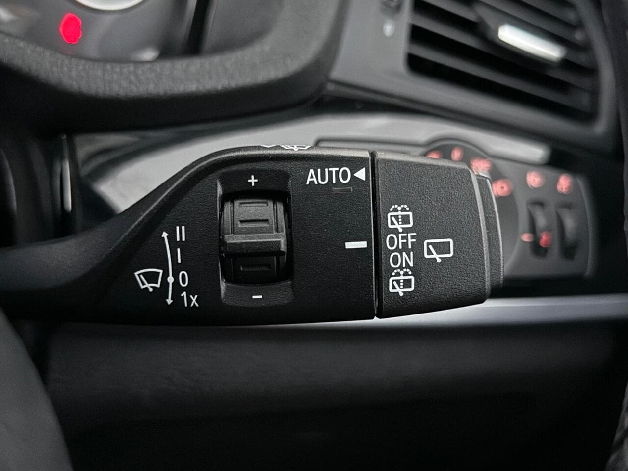 BMW X3 thumbnail Misc Controls