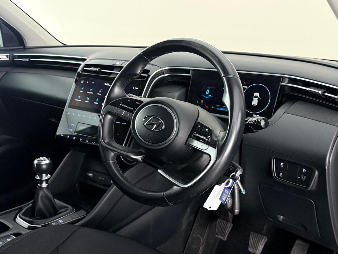 Hyundai TUCSON thumbnail Steering Wheel