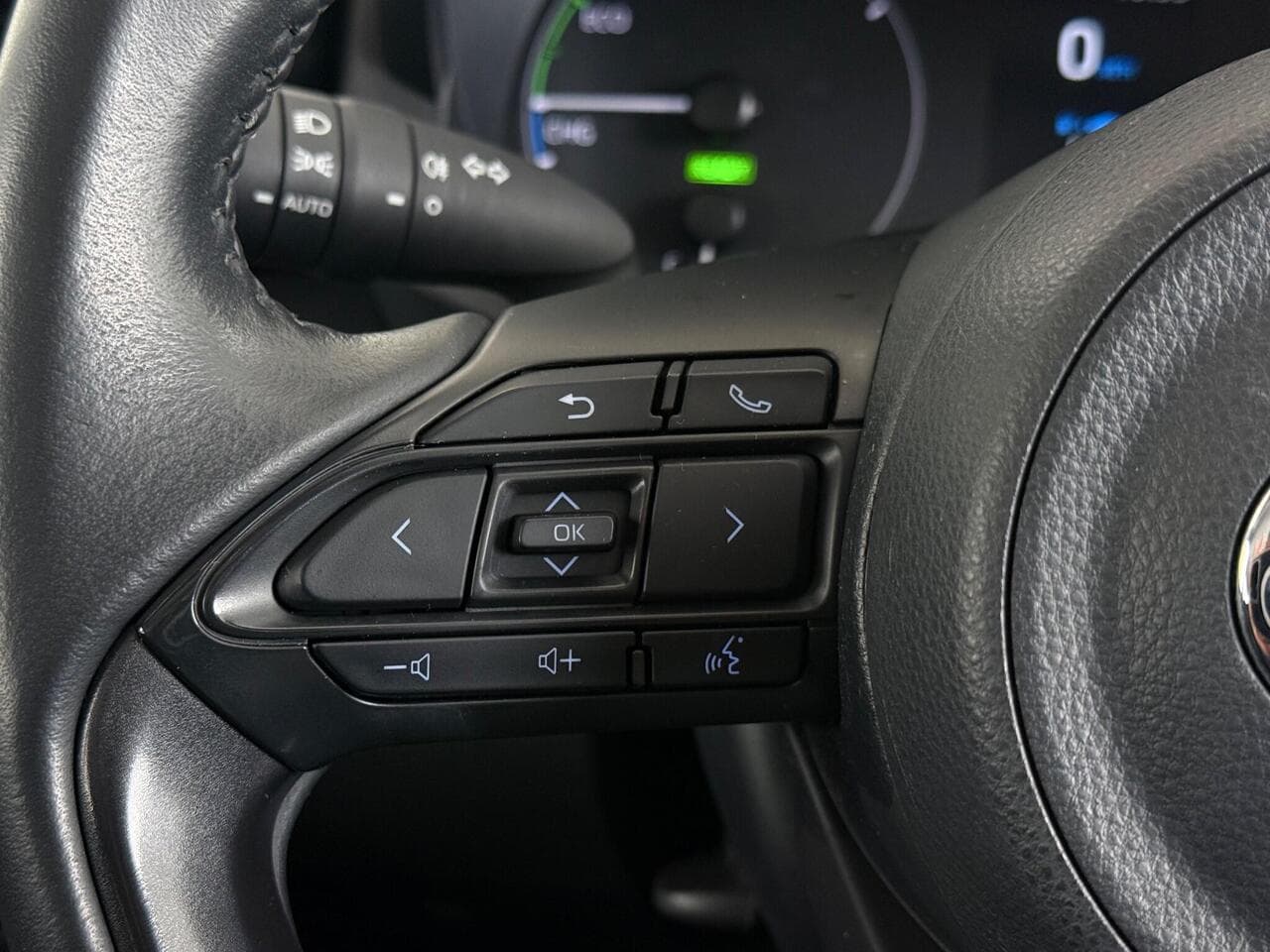 Toyota Yaris thumbnail Misc Controls