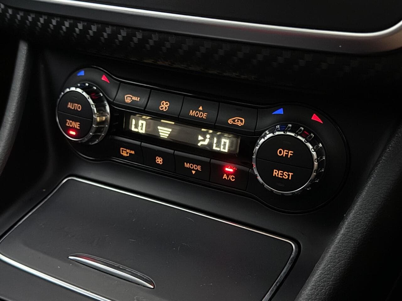 Mercedes-Benz A Class thumbnail Misc Controls