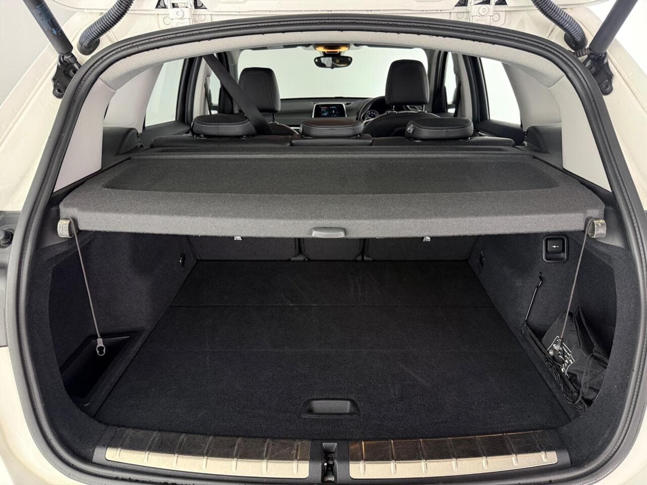 BMW X1 thumbnail Boot