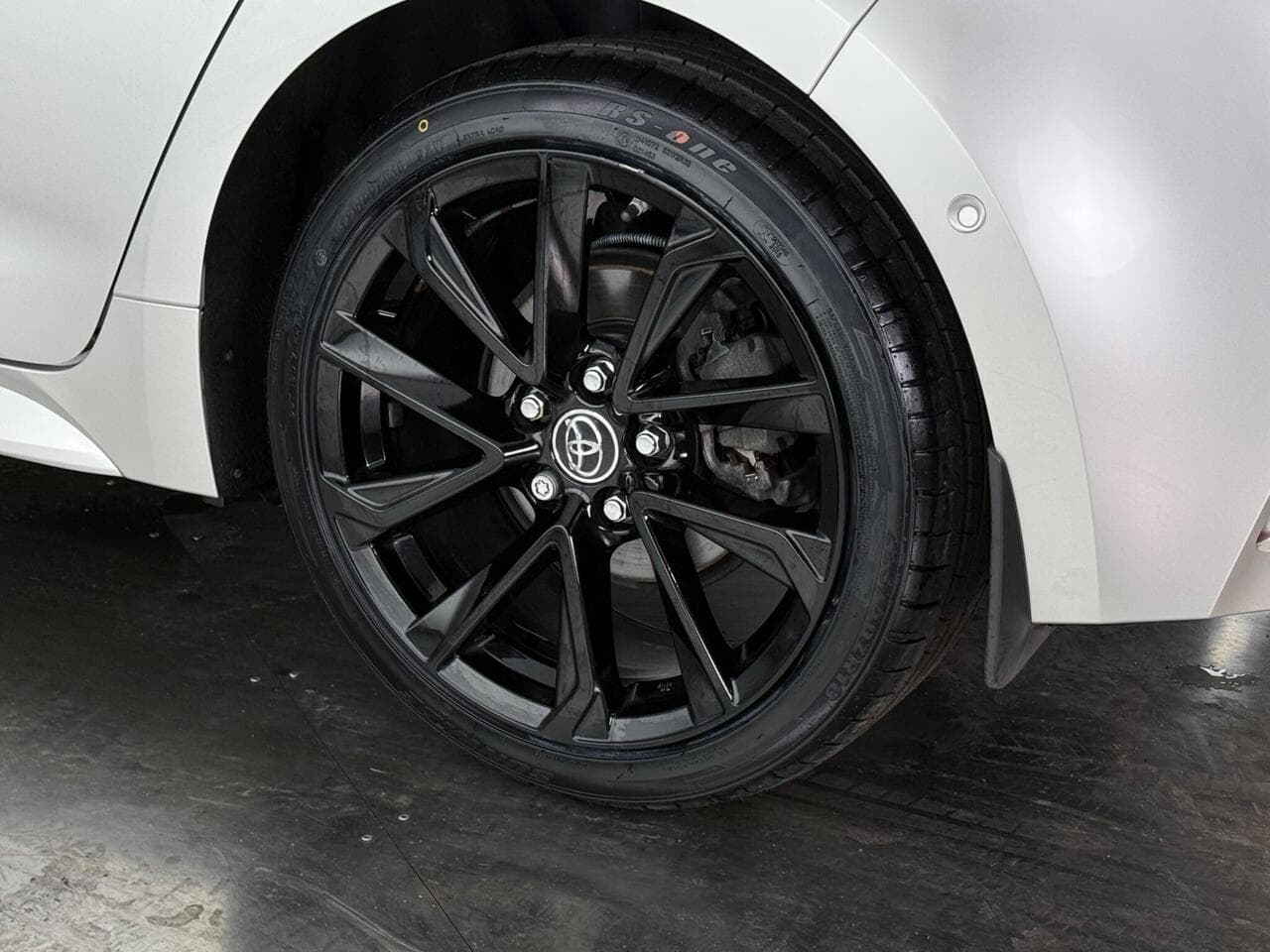 Toyota Corolla thumbnail Wheel