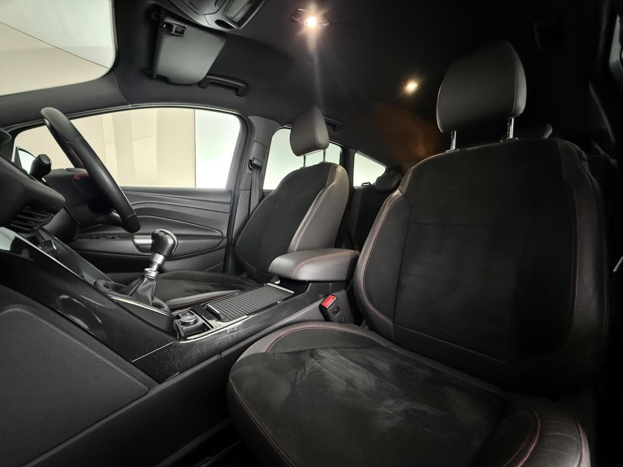 Ford Kuga thumbnail Seat Front Passenger