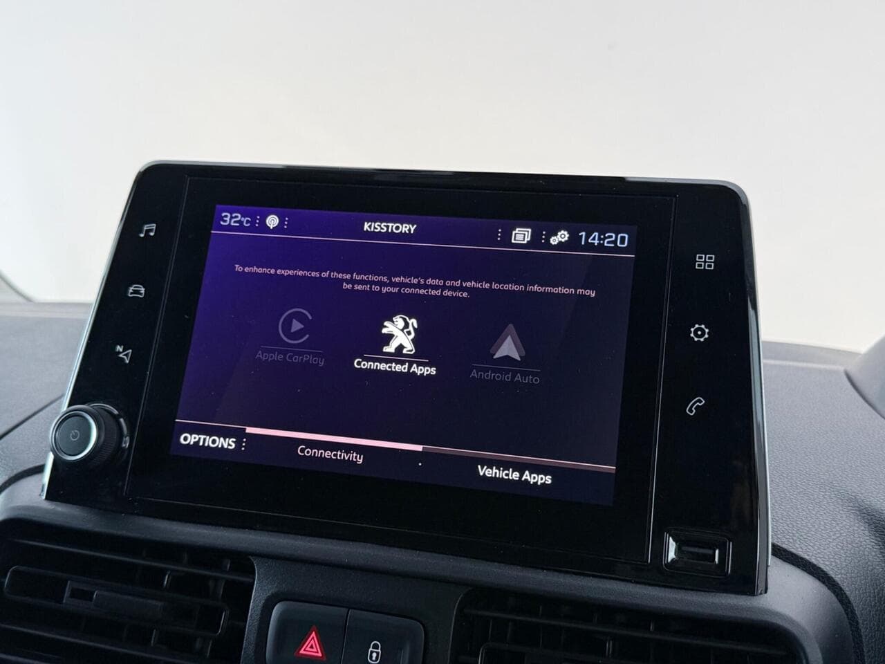Peugeot Partner thumbnail Infotainment System
