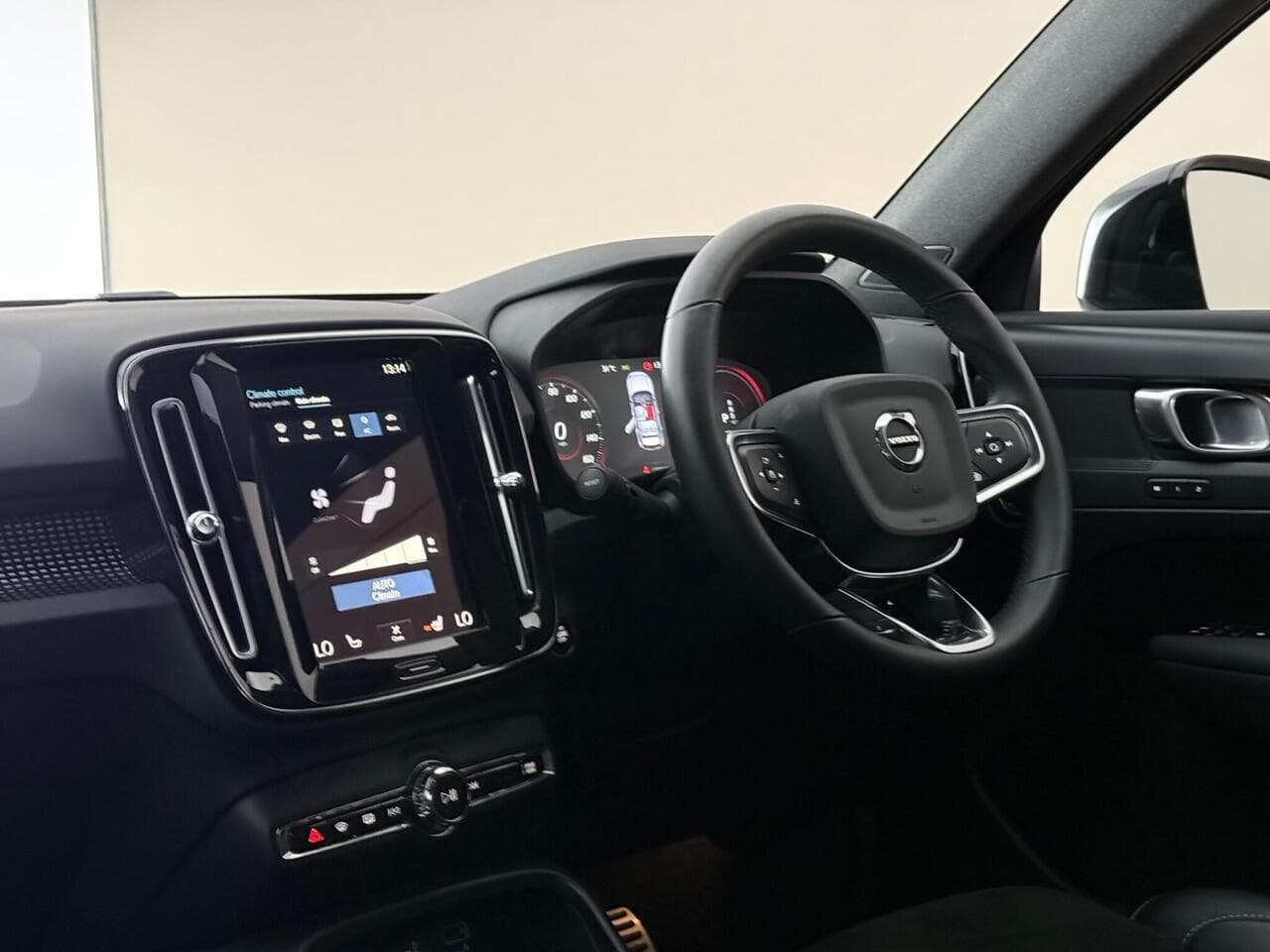 Volvo XC40 thumbnail Interior Front