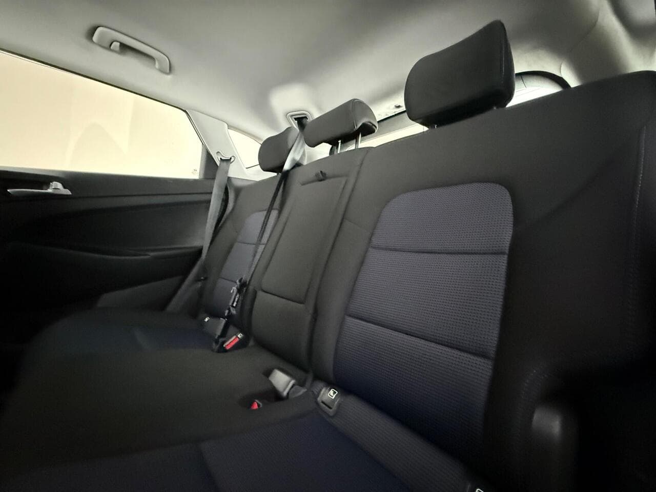Hyundai TUCSON thumbnail Seats Rear