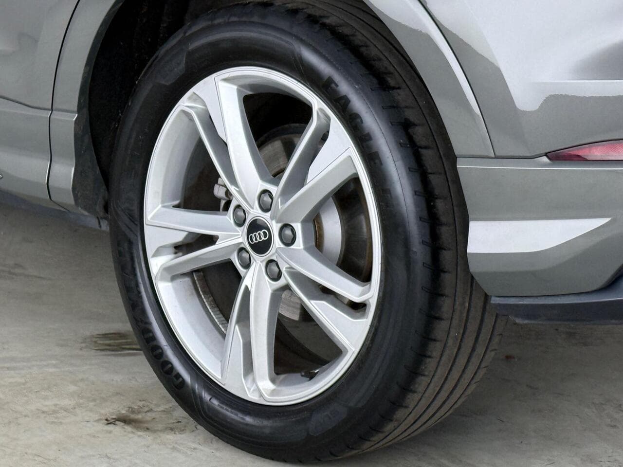 Audi Q3 thumbnail Wheel