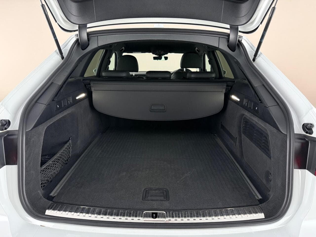 Audi A6 Avant thumbnail Boot