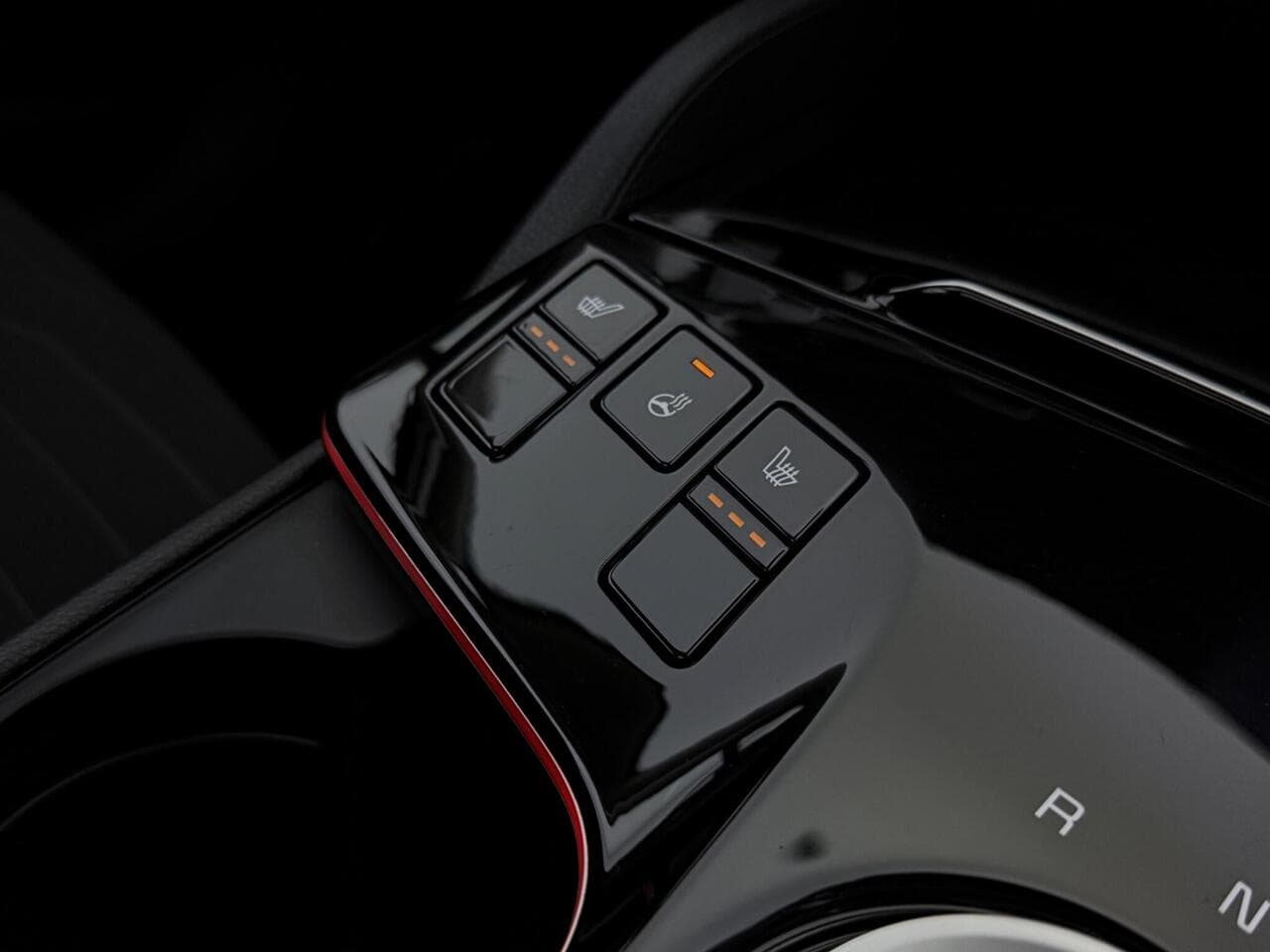 Kia Sportage thumbnail Misc Controls