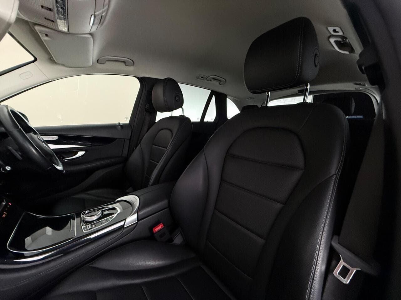 Mercedes-Benz GLC thumbnail Seat Front Passenger