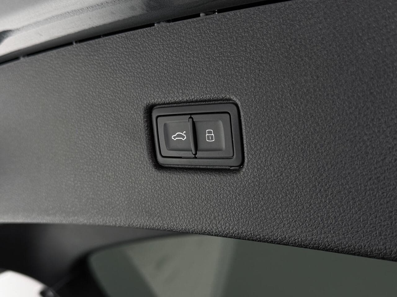 Audi Q5 thumbnail Misc Controls