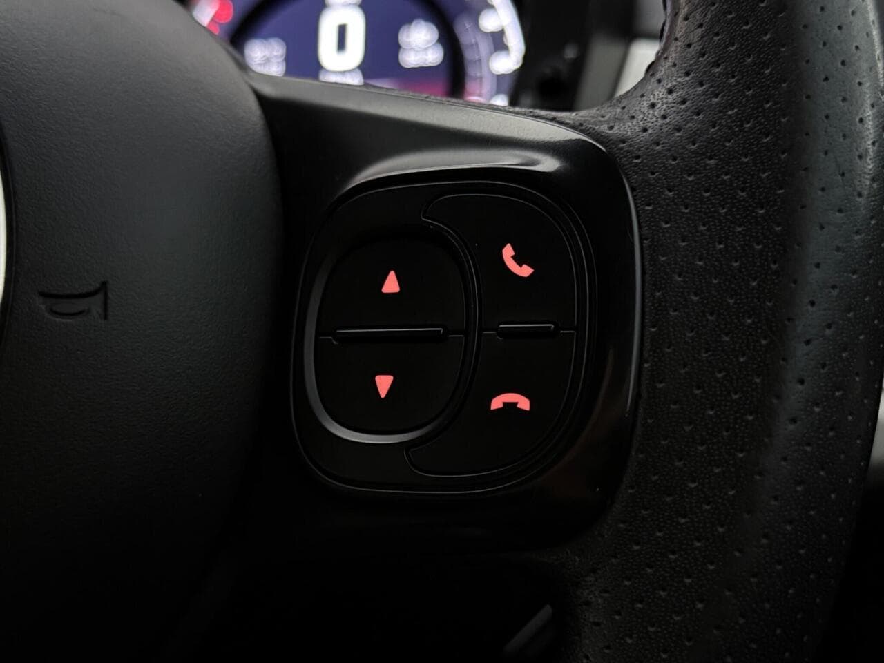 Abarth 595 thumbnail Misc Controls