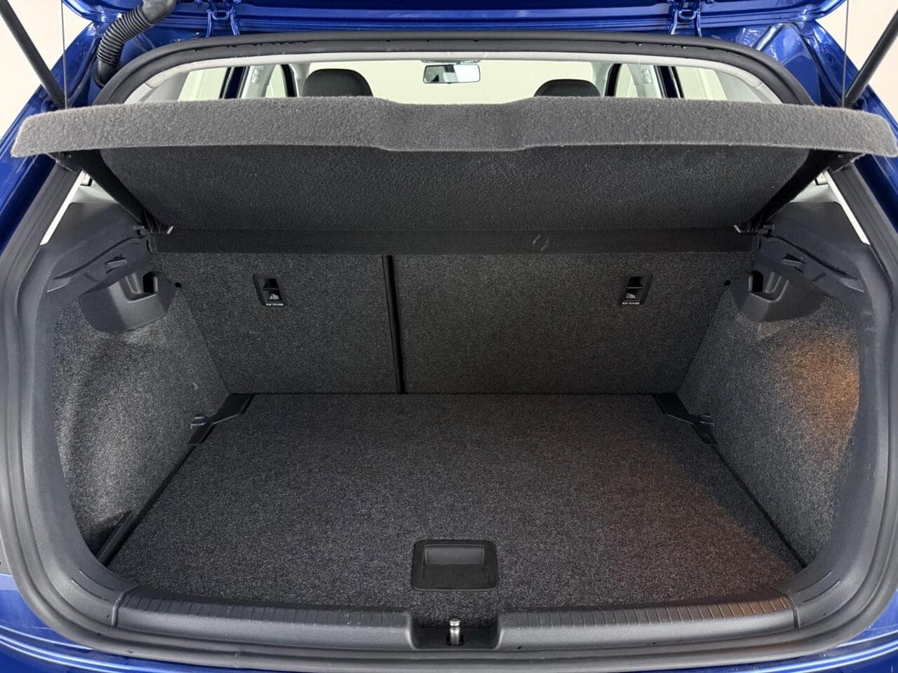 Volkswagen Polo thumbnail Boot