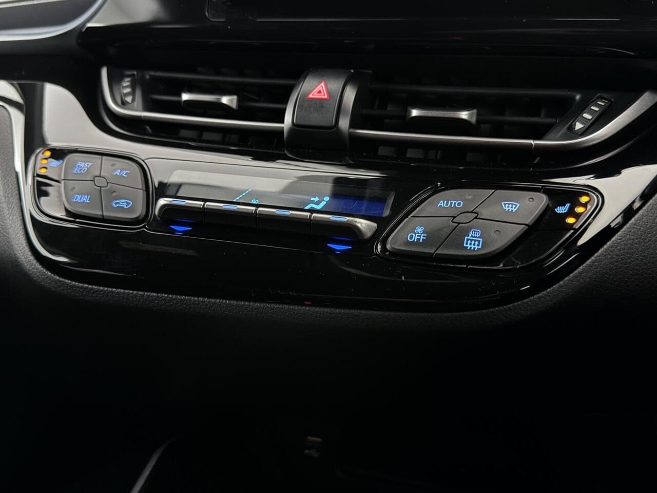 Toyota C-HR thumbnail Misc Controls