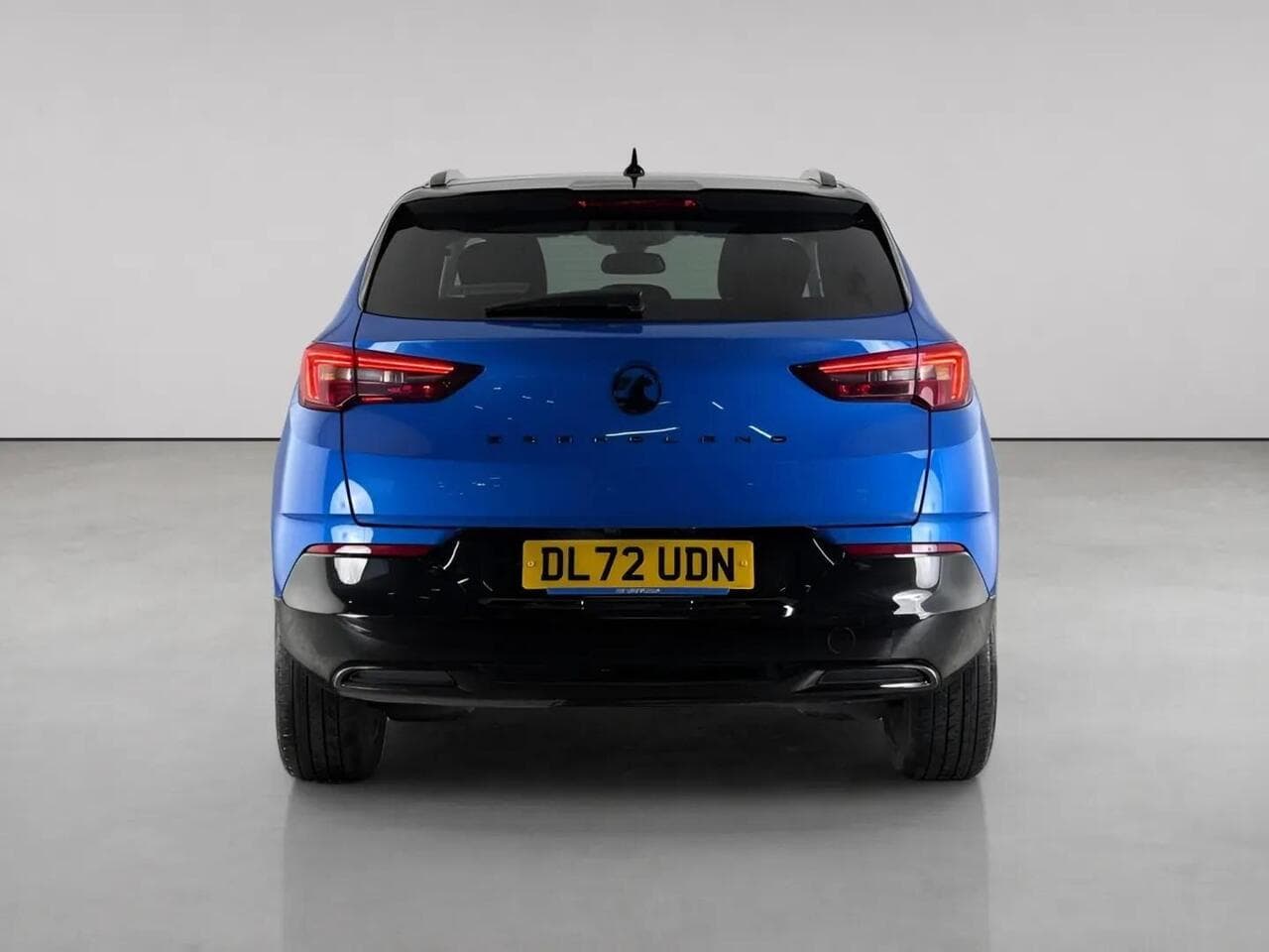 Vauxhall Grandland thumbnail Rear