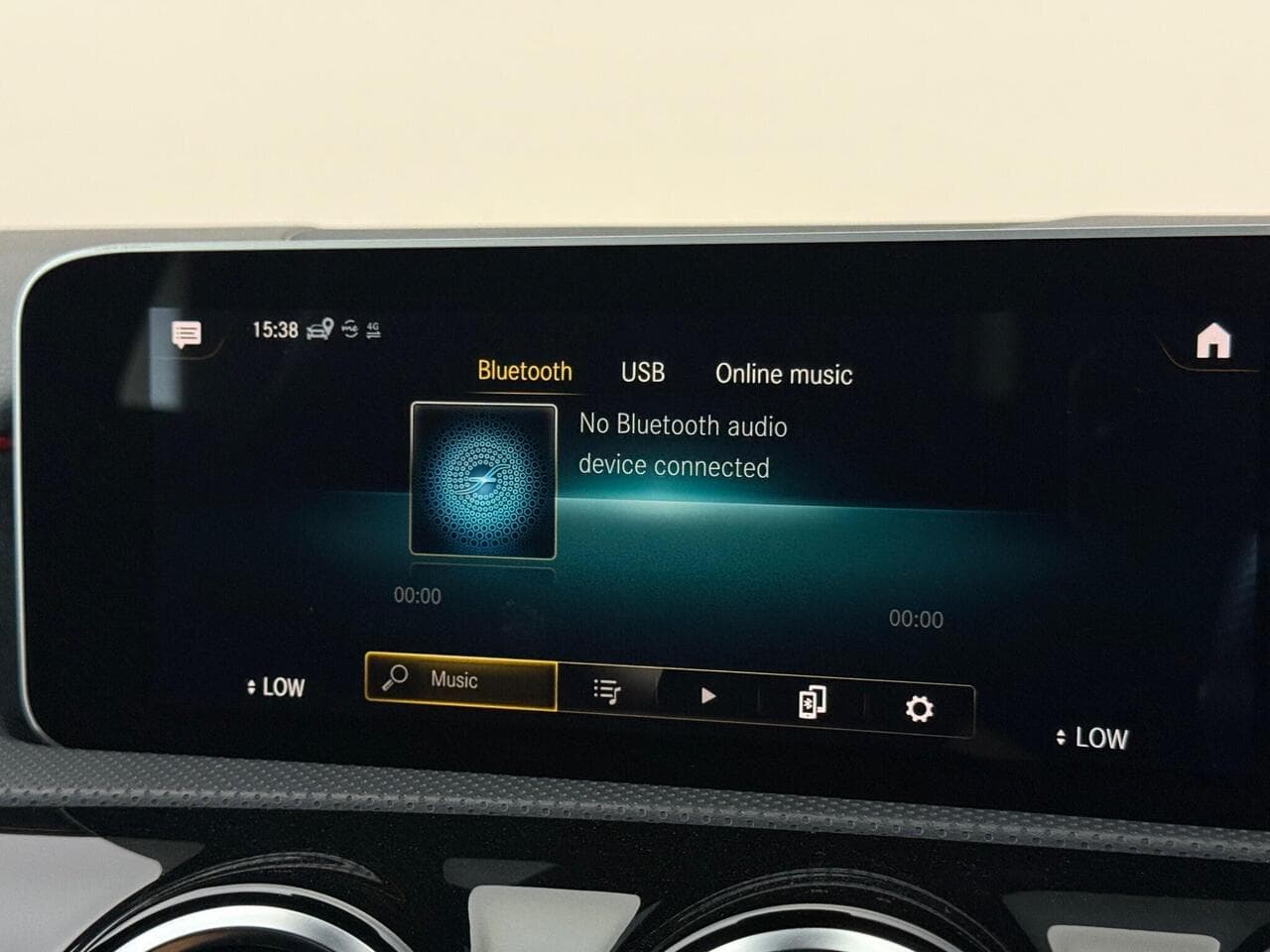 Mercedes-Benz A Class thumbnail Infotainment System