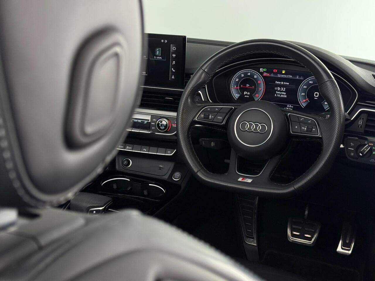 Audi A5 Cabriolet thumbnail Interior Front