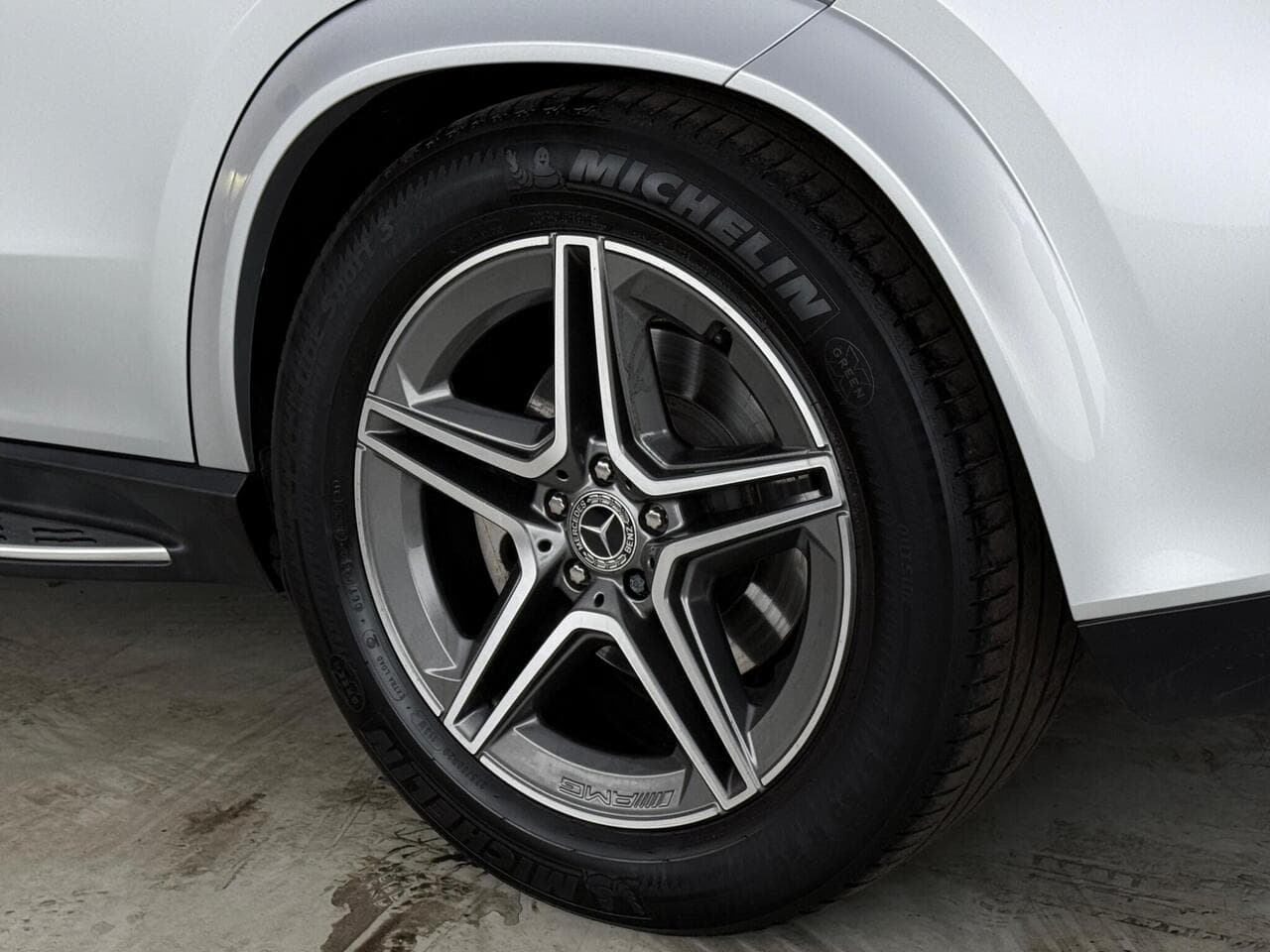 Mercedes-Benz GLE thumbnail Wheel