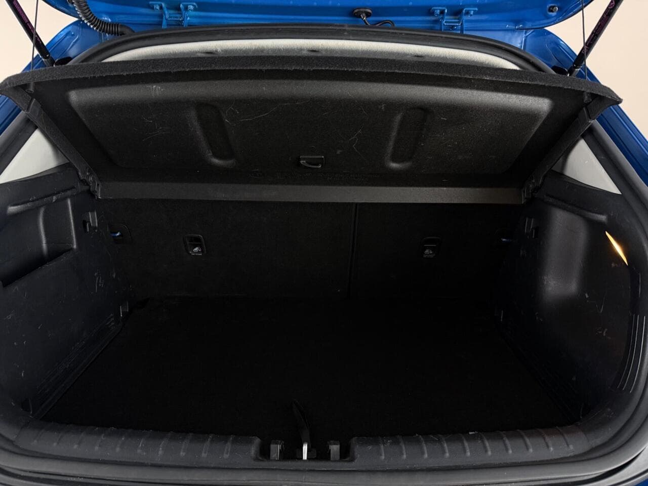 Kia Stonic thumbnail Boot