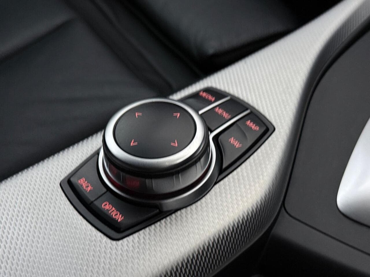 BMW 1 Series thumbnail Misc Controls