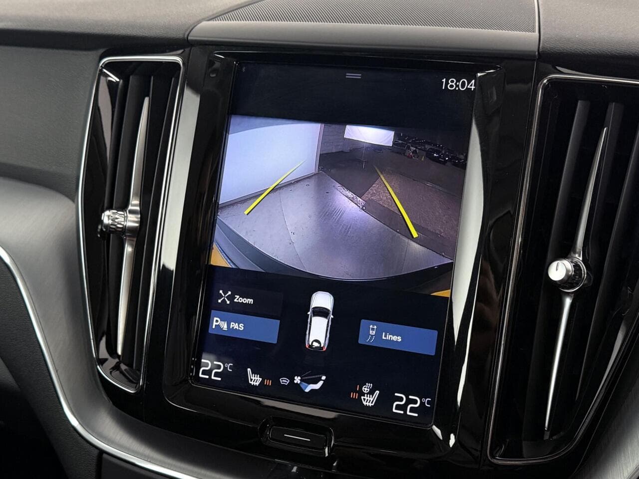Volvo XC60 thumbnail Infotainment System