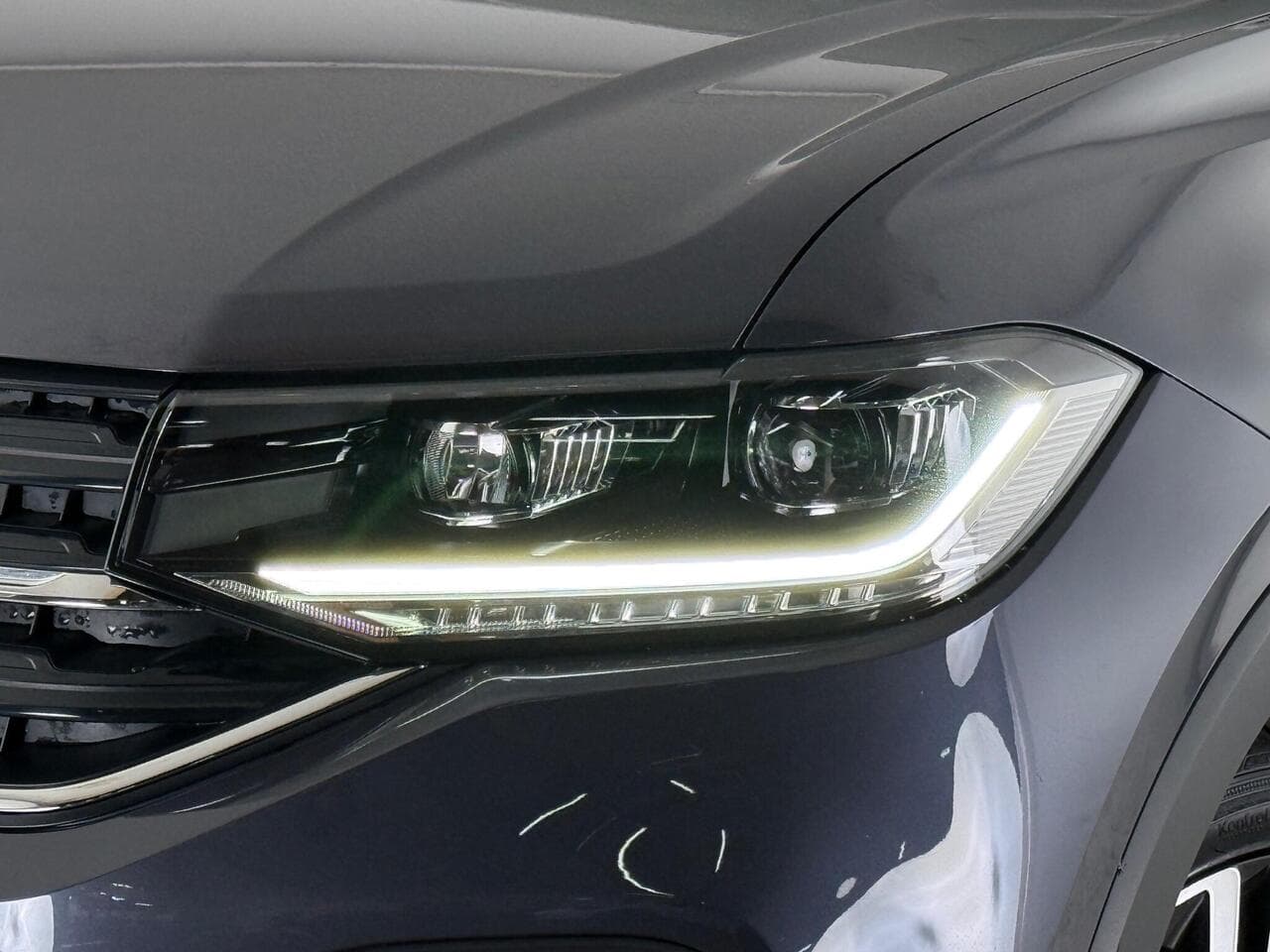 Volkswagen T-Cross thumbnail Lights Front