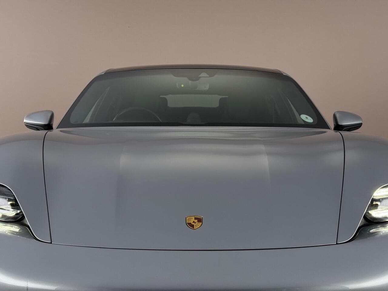 Porsche Taycan thumbnail Image 68