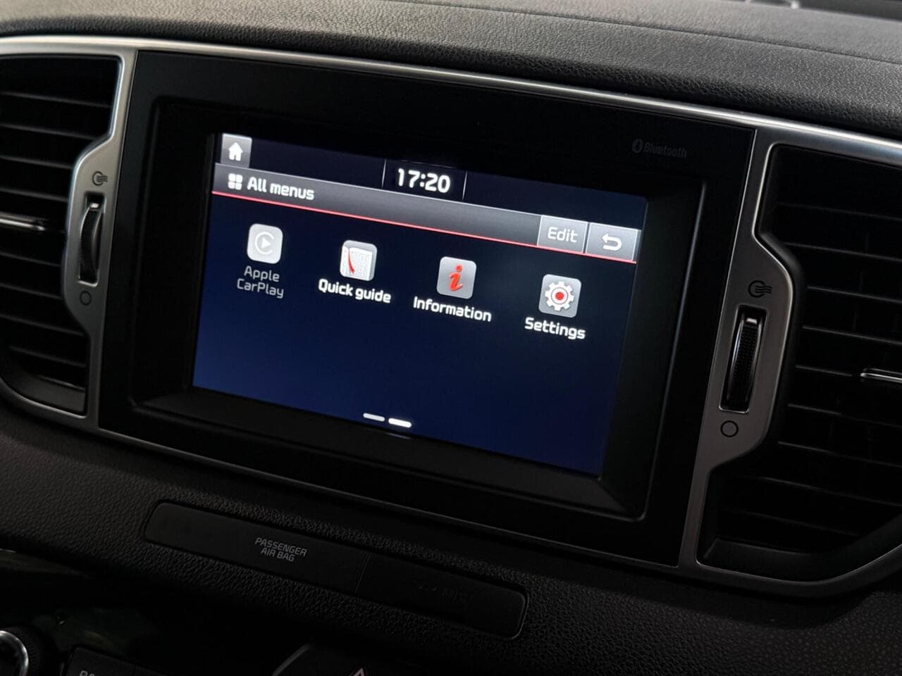 Kia Sportage thumbnail Infotainment System