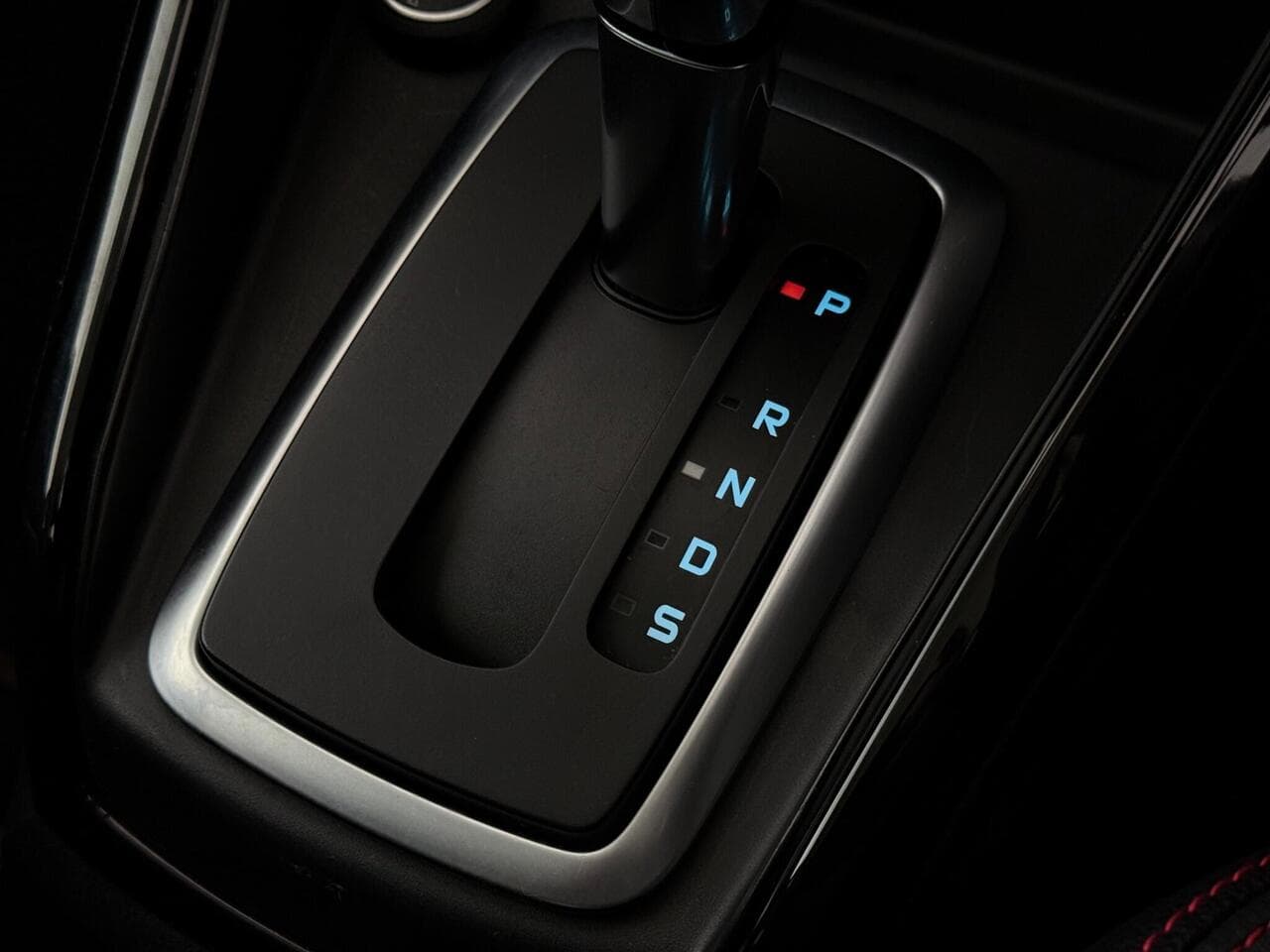 Ford EcoSport thumbnail Misc Controls