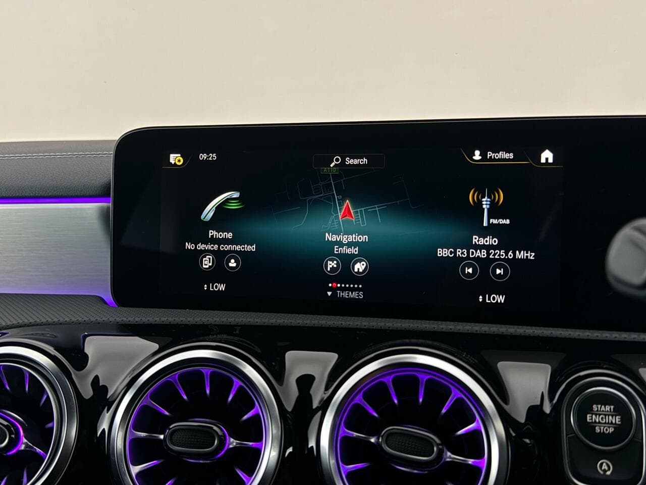 Mercedes-Benz CLA thumbnail Infotainment System
