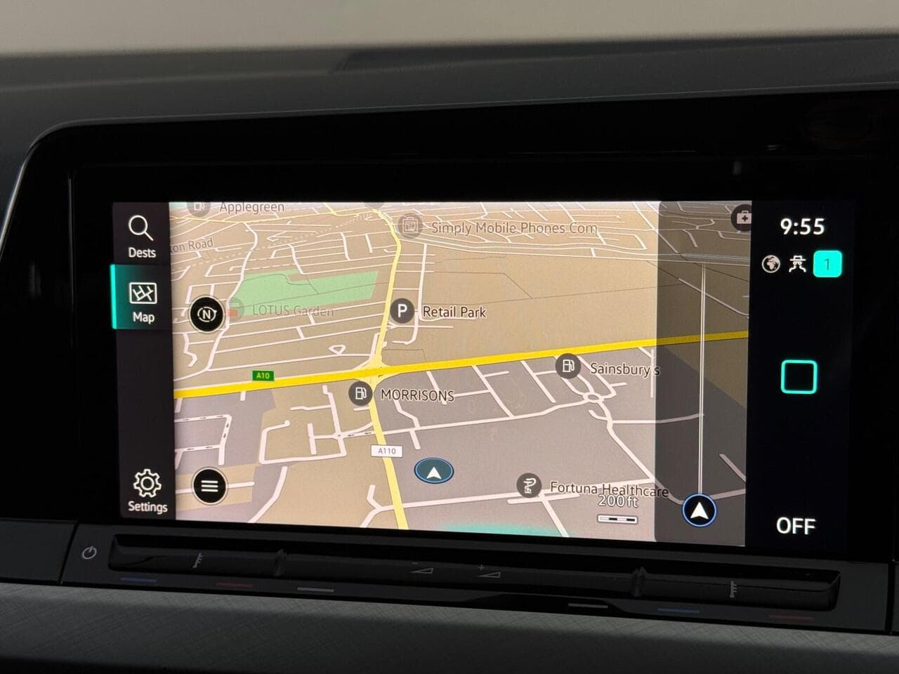 Volkswagen Golf thumbnail Infotainment System