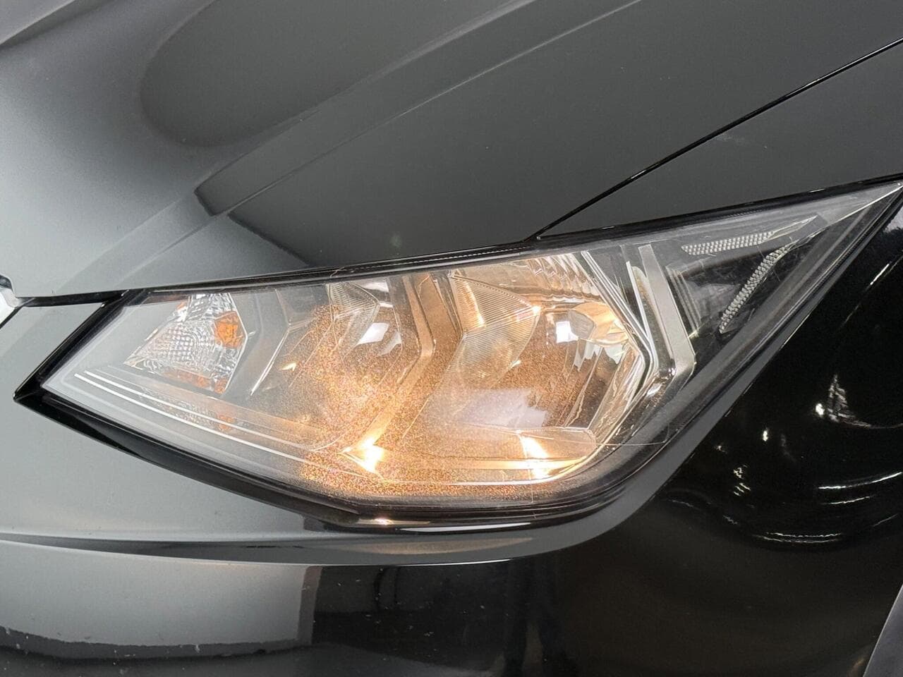 SEAT Ibiza thumbnail Lights Front