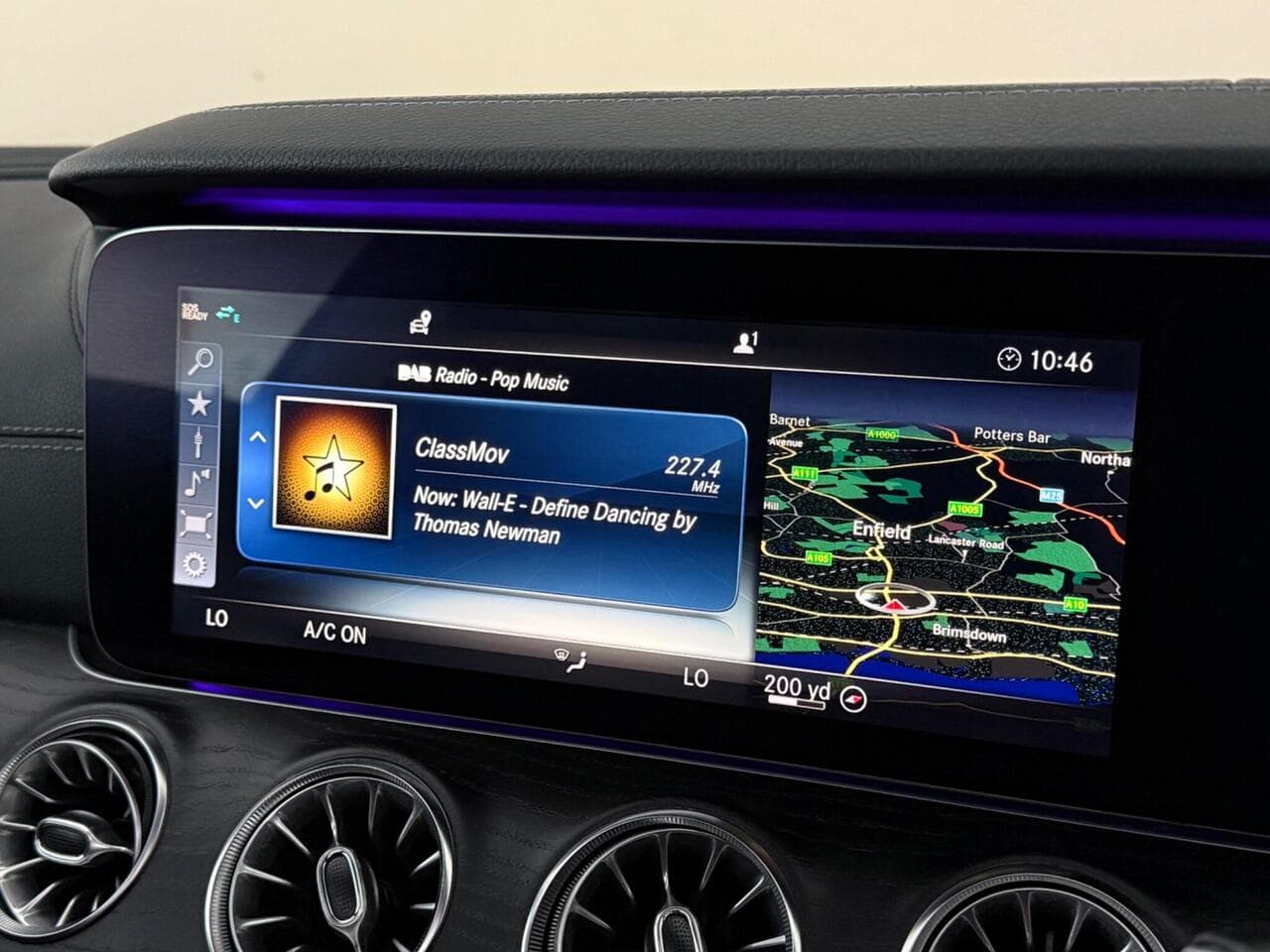 Mercedes-Benz E Class thumbnail Infotainment System
