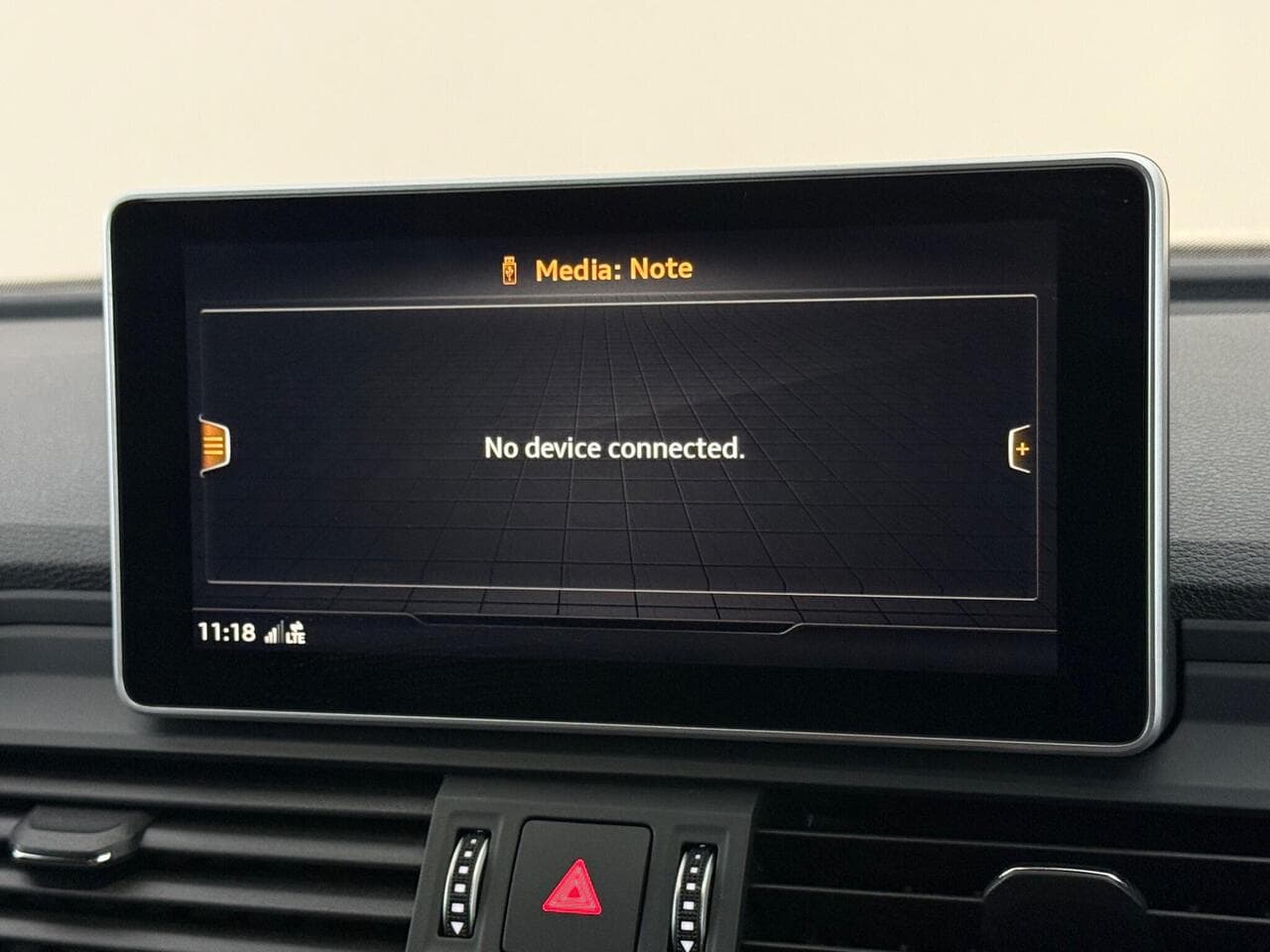Audi Q5 thumbnail Infotainment System
