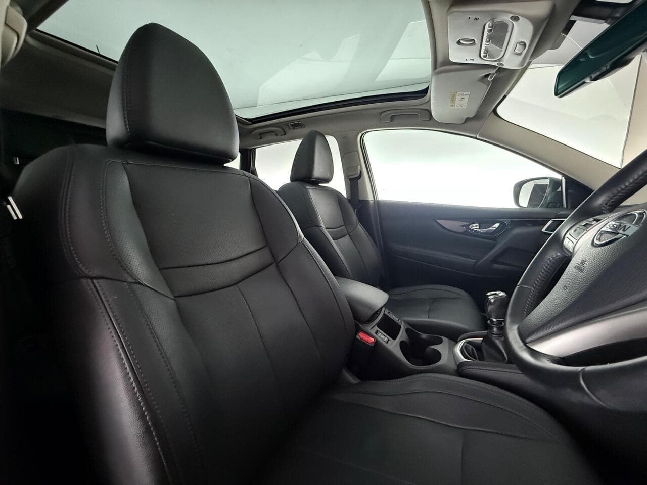 Nissan Qashqai thumbnail Seat Driver