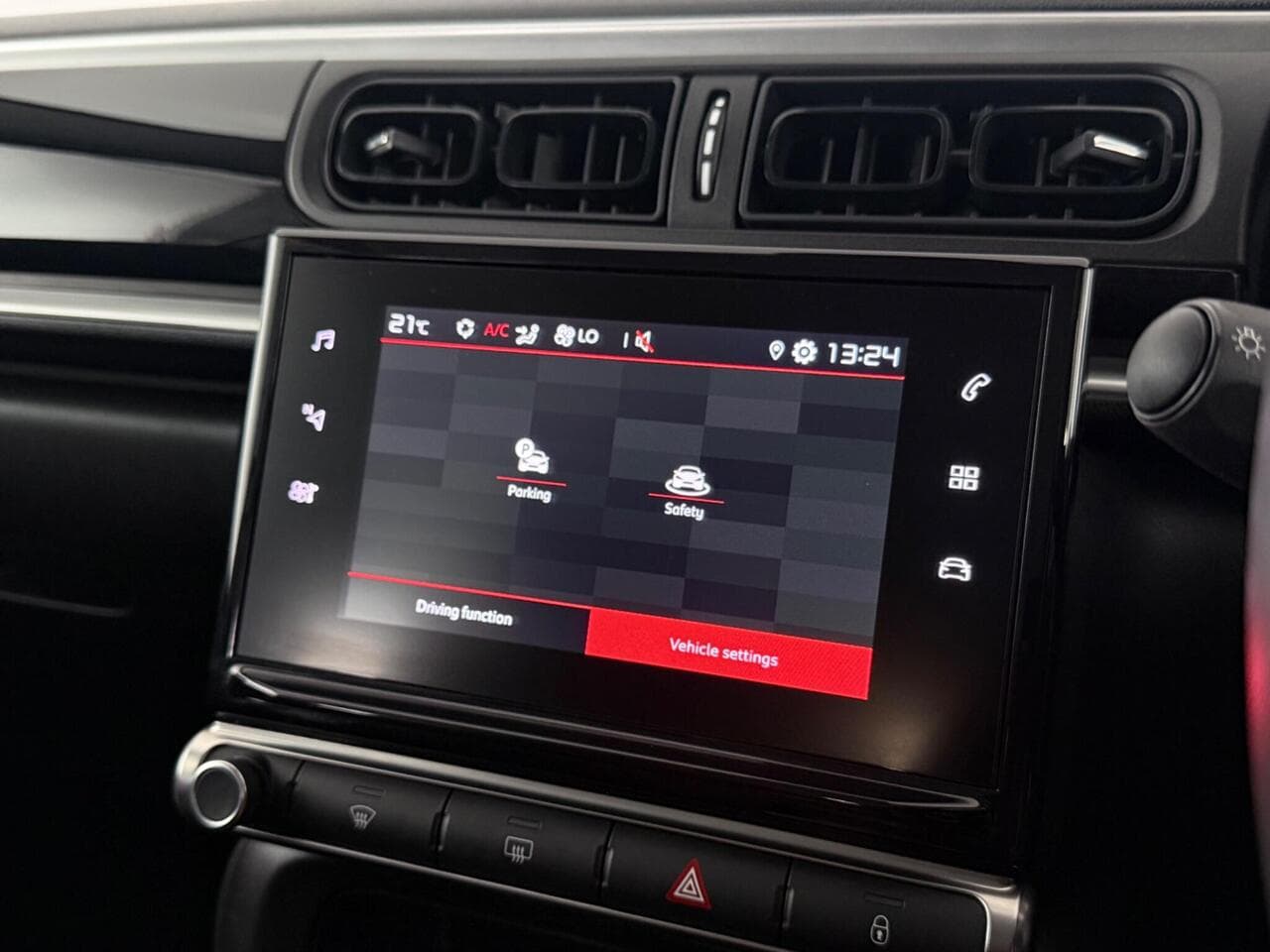 Citroen C3 thumbnail Infotainment System