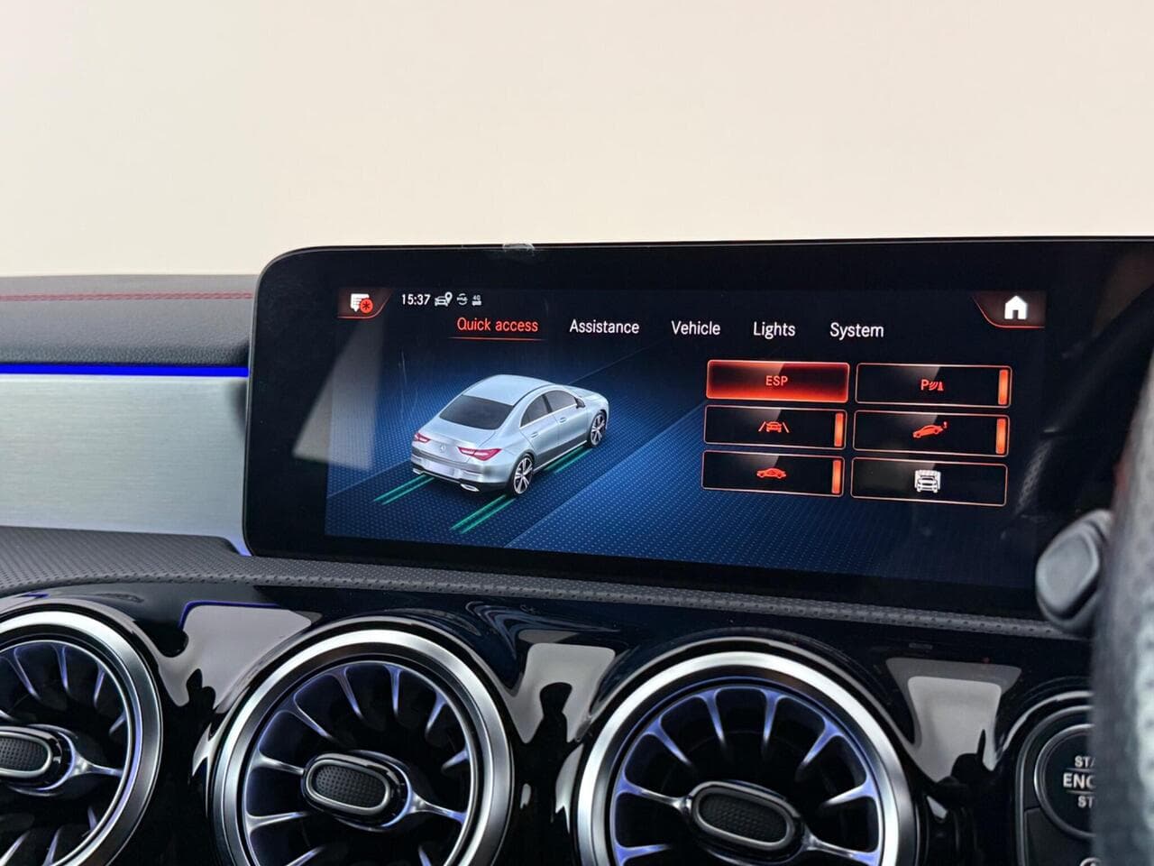 Mercedes-Benz CLA thumbnail Infotainment System